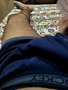 Mumbai handsom92 online show from 03/25/26, 05:41