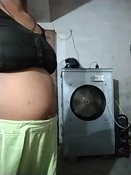 Snapshot of horny_indian90 chatting on 05/20/26, 04:13 horny indian90 online show from 05/20/26, 04:13