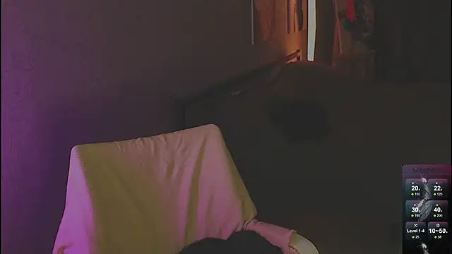 Alisia here online show from 02/04/26, 03:29