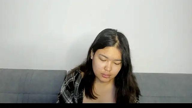 luna yum online show from 02/25/26, 07:23