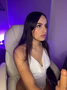 Snapshot of Dulce_pink18 chatting on 02/18/26, 04:25 Dulce pink18 online show from 02/18/26, 04:25