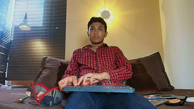 Snapshot of Damon_Salvarote_S chatting on 02/14/26, 07:54 Damon Salvarote S online show from 02/14/26, 07:54