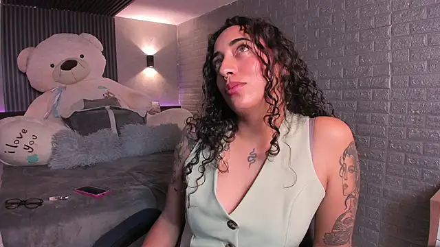 Snapshot of Magic_ivone chatting on 02/10/26, 11:36 Magic ivone online show from 02/10/26, 11:36