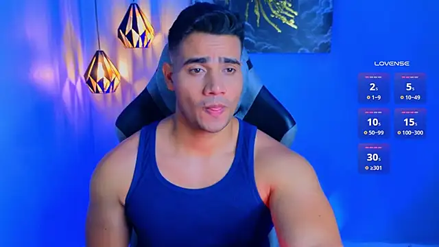 AndresRodriguez1 online show from 02/18/26, 01:40