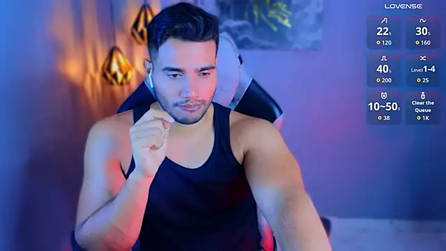 AndresRodriguez1 online show from 05/06/26, 11:32