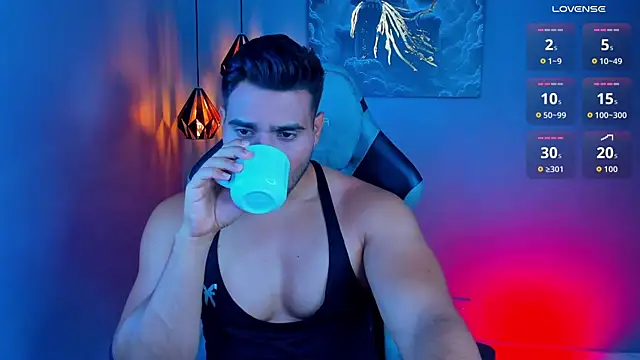 AndresRodriguez1 online show from 05/08/26, 08:47