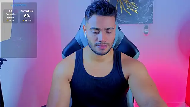 AndresRodriguez1 online show from 05/19/26, 02:01