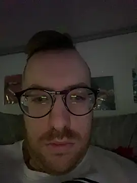 io1Elian online show from 04/14/26, 03:18