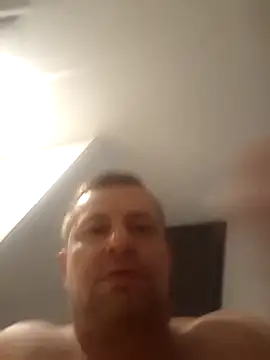 Snapshot of Julienmiranda chatting on 02/08/26, 05:11 Julienmiranda online show from 02/08/26, 05:11