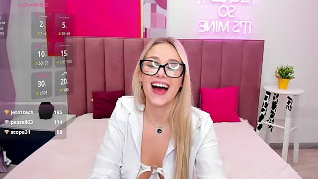 MIla Stunning online show from 02/03/26, 06:40