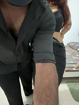 Snapshot of couple7v17d chatting on 02/26/26, 04:50 couple7v17d online show from 02/26/26, 04:50