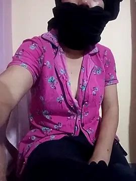 Snapshot of neha0882 chatting on 02/13/26, 03:41 neha0882 online show from 02/13/26, 03:41