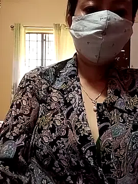 Snapshot of neha0882 chatting on 02/26/26, 05:28 neha0882 online show from 02/26/26, 05:28