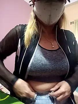 Snapshot of neha0882 chatting on 02/28/26, 02:01 neha0882 online show from 02/28/26, 02:01