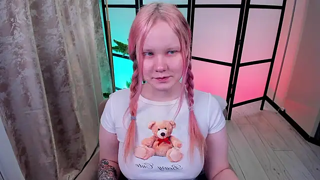 AnnieVibe online show from 03/13/26, 05:41