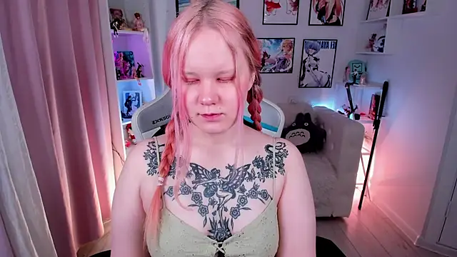 AnnieVibe online show from 03/15/26, 05:41