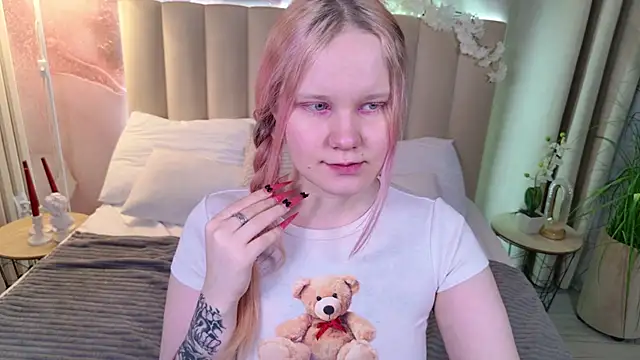 AnnieVibe online show from 03/31/26, 05:35