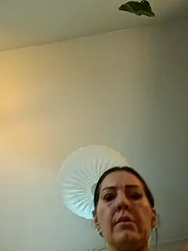 Snapshot of Bella_Velour chatting on 03/01/26, 04:36 Bella Velour online show from 03/01/26, 04:36