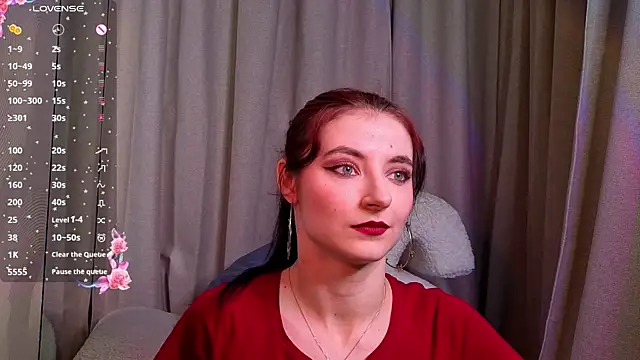 NicoleLuxe online show from 04/01/26, 05:43