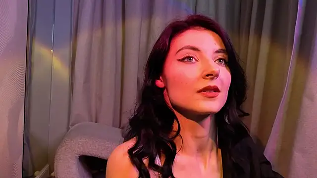 NicoleLuxe online show from 04/09/26, 07:19