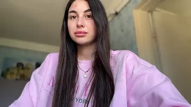 LiluMartiznir online show from 04/15/26, 10:33