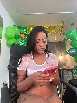 Alahia Betancurr online show from 03/18/26, 01:58