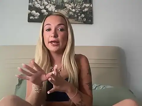 kelseyblu online show from 04/05/26, 10:29