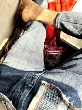 Snapshot of akku6147 chatting on 02/05/26, 07:46 akku6147 online show from 02/05/26, 07:46