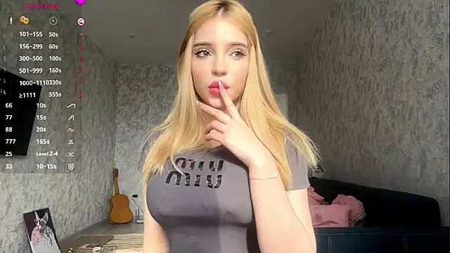 Snapshot of ViolaFaa chatting on 02/21/26, 08:37 ViolaFaa online show from 02/21/26, 08:37