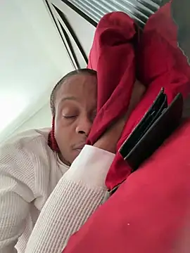 Suavea757 online show from 02/01/26, 07:01