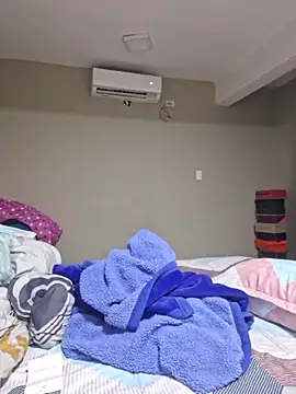 Grecia00x online show from 04/17/26, 12:46