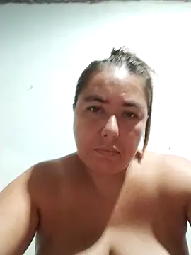 Snapshot of hot_girl_full chatting on 02/05/26, 02:16 hot girl full online show from 02/05/26, 02:16