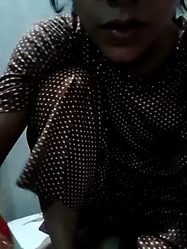 Saxy bhabhi79 online show from 05/10/26, 04:12