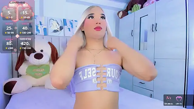 Snapshot of baby_cleo_ chatting on 03/13/26, 01:40 baby cleo online show from 03/13/26, 01:40