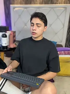 Samu Hott online show from 02/18/26, 08:05