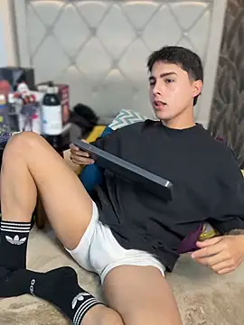 Samu Hott online show from 03/05/26, 08:38