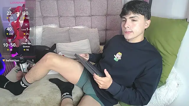 Samu Hott online show from 07/10/26, 08:22
