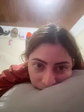 Snapshot of lilasun17 chatting on 02/18/26, 03:41 lilasun17 online show from 02/18/26, 03:41