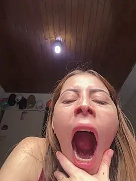 lilasun17 online show from 04/13/26, 06:13