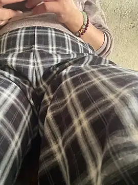 Yinini online show from 03/15/26, 07:58