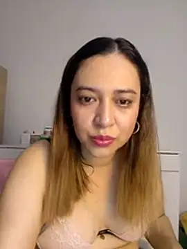 risitos23 online show from 06/24/26, 05:06