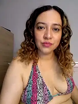 risitos23 online show from 06/28/26, 02:39