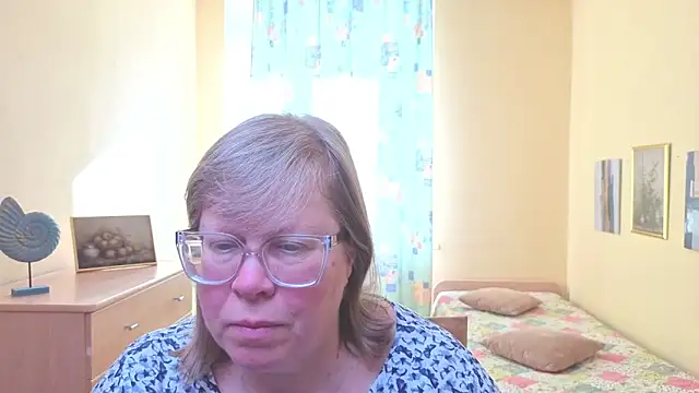 Emma Eclipsee online show from 02/27/26, 10:48