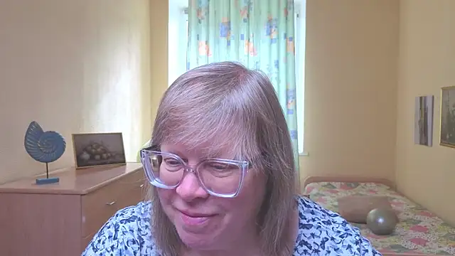 Emma Eclipsee online show from 03/03/26, 10:32