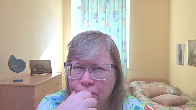 Emma Eclipsee online show from 03/07/26, 10:12