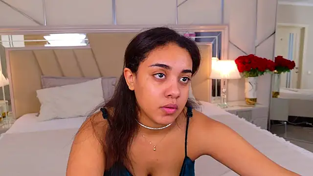 Luna Cortier online show from 05/01/26, 05:34
