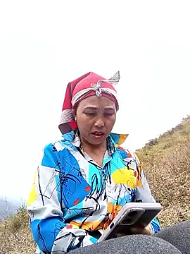 lena-cute online show from 02/09/26, 06:06