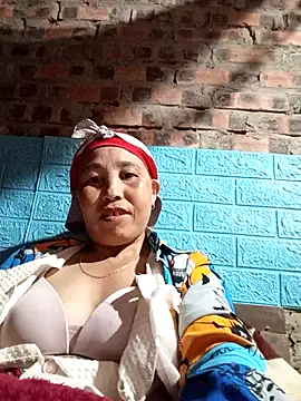 lena-cute online show from 02/19/26, 04:30
