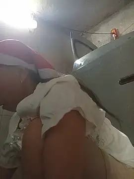lena-cute online show from 05/17/26, 03:37