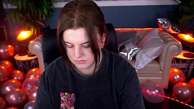 Snapshot of KristiFoxy chatting on 02/03/26, 01:38 KristiFoxy online show from 02/03/26, 01:38